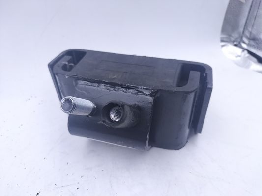 CUSSIONE di sospensione posteriore sinistra in gomma di ferro metallico per parti di motore di auto 1001015-DP011